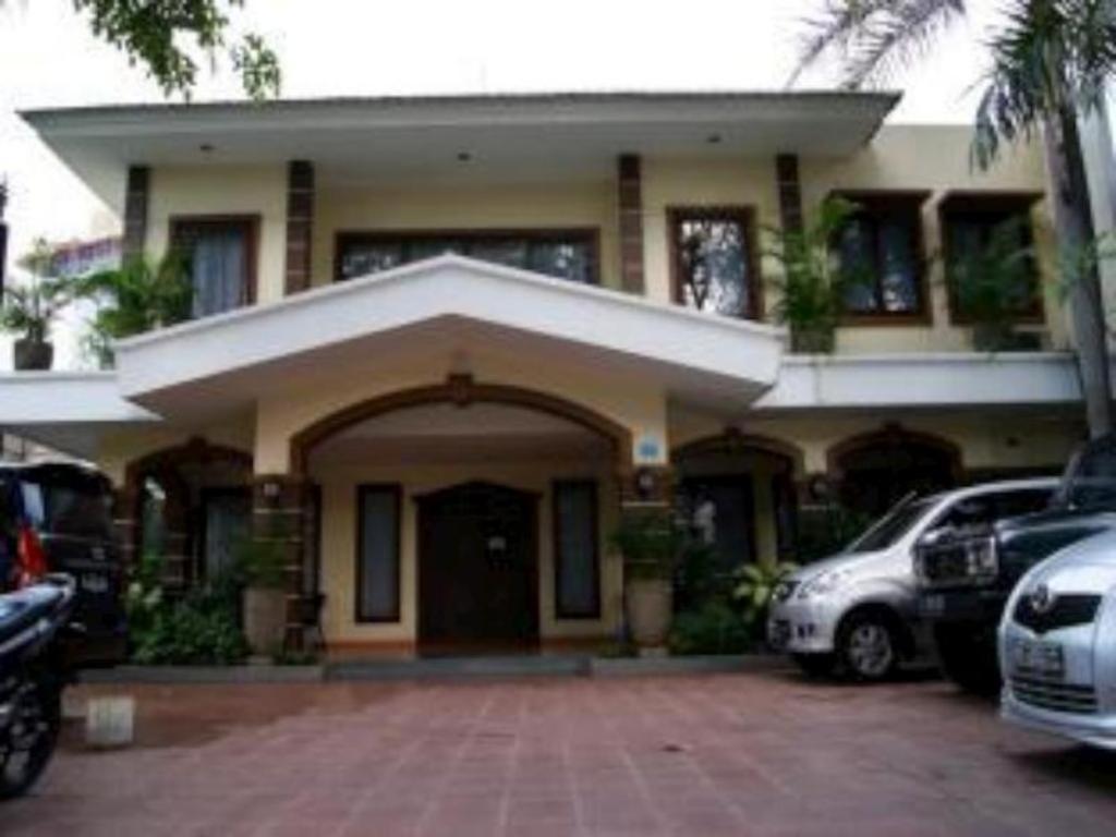 Grand Sumatera Hotel Surabaia Exterior foto