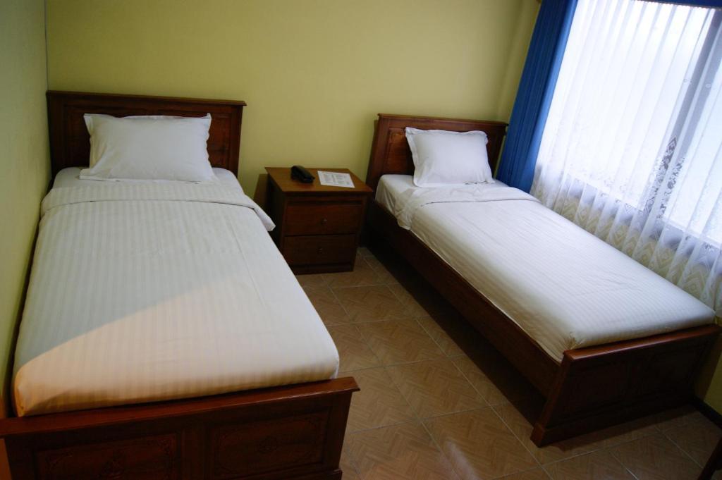 Grand Sumatera Hotel Surabaia Quarto foto